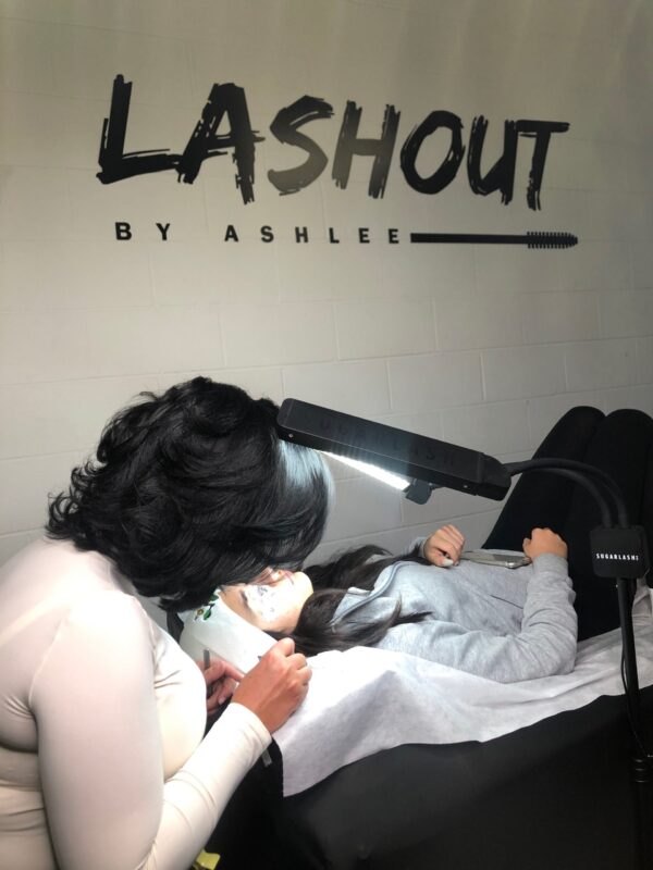 Classic eyelash extension training 1:1